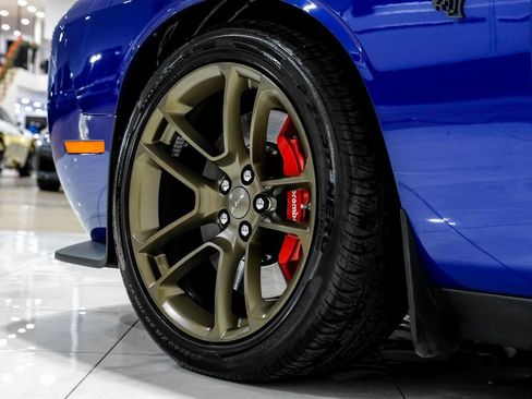 Used 2019 Dodge Challenger SRT Hellcat Redeye image 42