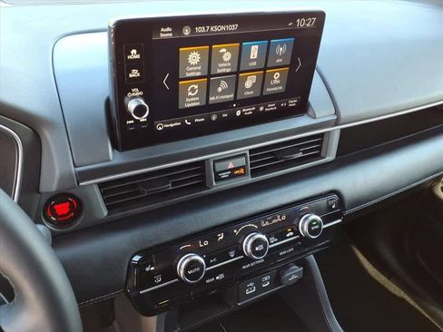 Certified 2025 Honda Pilot Touring image 20