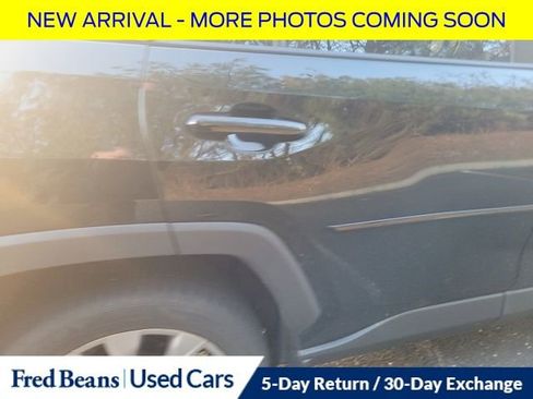 Used 2021 Toyota RAV4 XLE Premium AWD/4WD image 21