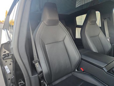 Used 2024 Tesla Cybertruck AWD Crew Cab image 26