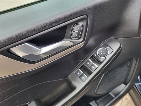 Used 2021 Ford Escape SEL image 13