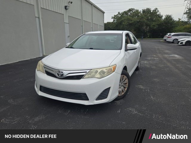 Used 2014 Toyota Camry LE FWD image 1