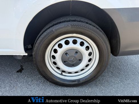 Used 2023 Mercedes-Benz Metris image 13
