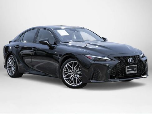 Used 2022 Lexus IS 500 image 4