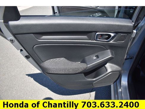 Used 2025 Honda Civic Sport image 27