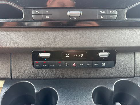 Used 2025 Mercedes-Benz Sprinter 2500 image 19