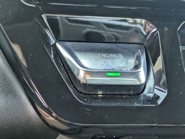 Used 2025 GMC Sierra 2500 AT4 w/ AT4 Premium Plus Package AWD/4WD image 32