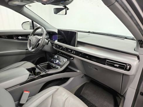 Used 2021 Lincoln Nautilus Reserve image 37