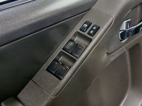 Used 2018 Nissan Frontier PRO-4X w/ Pro-4x Luxury Package AWD/4WD image 15