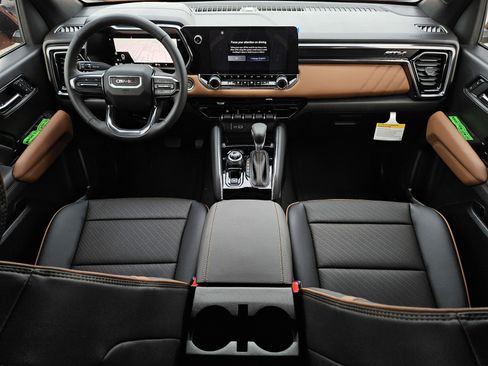 New 2026 GMC Canyon AT4 w/ AT4 Premium Package AWD/4WD image 10