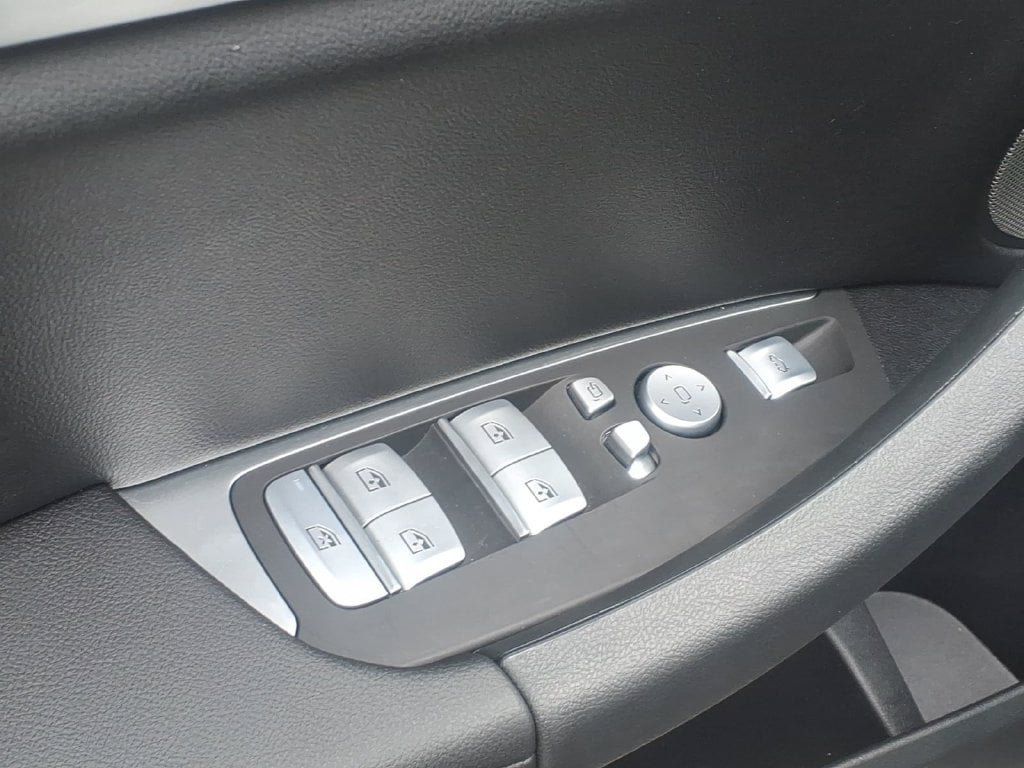 Used 2024 BMW X3 xDrive30i w/ Premium Package AWD/4WD image 21