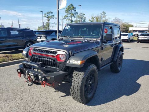 Used 2018 Jeep Wrangler Rubicon w/ Cold Weather Group image 1