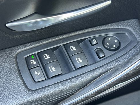 Used 2016 BMW 335i Gran Turismo xDrive image 12