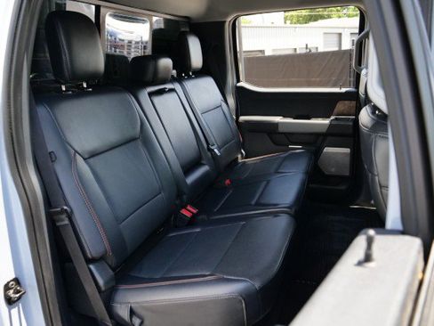 Used 2024 Ford F350 Lariat w/ FX4 Off-Road Package AWD/4WD image 38