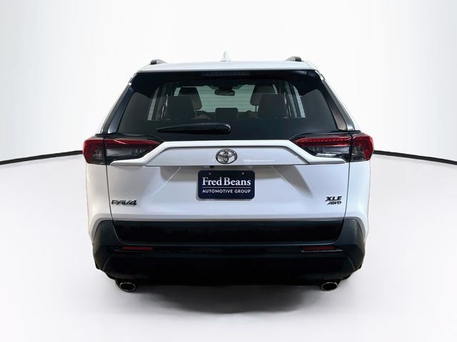 Used 2023 Toyota RAV4 XLE AWD/4WD image 9