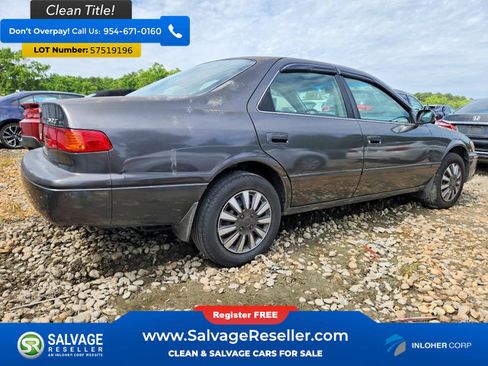 Used 2000 Toyota Camry FWD image 4
