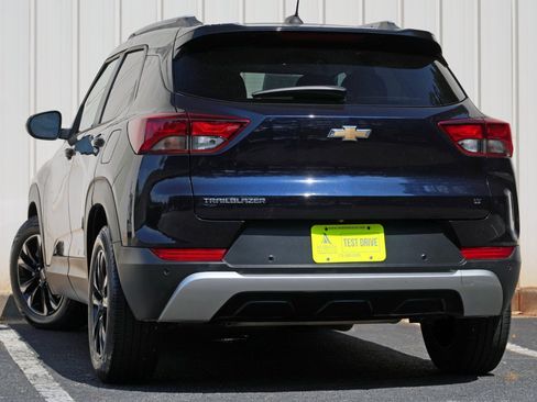 Used 2021 Chevrolet TrailBlazer LT FWD image 5