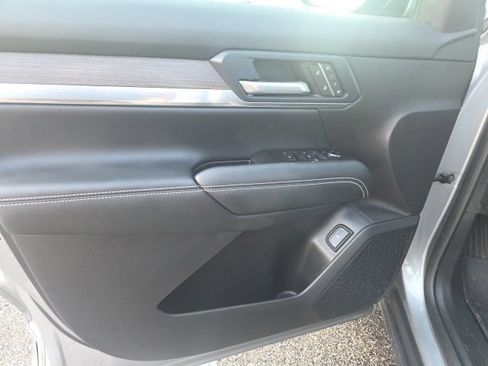 Used 2026 GMC Terrain Denali w/ LPO, Floor Liner Package AWD/4WD image 26