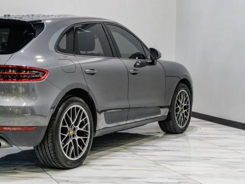 Used 2018 Porsche Macan Sport Edition AWD/4WD image 14