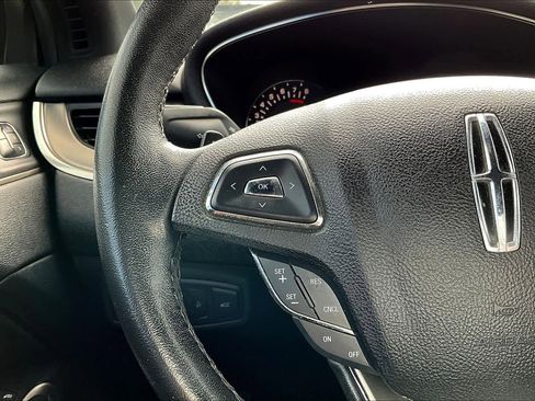 Used 2017 Lincoln MKC Premiere image 20