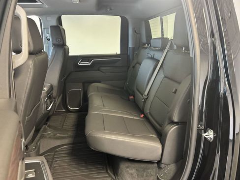 New 2025 GMC Sierra 2500 SLT w/ SLT Premium Package image 30