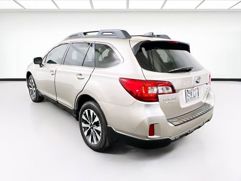 Used 2017 Subaru Outback 3.6R Limited image 6