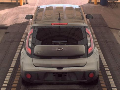 Used 2018 Kia Soul FWD image 5
