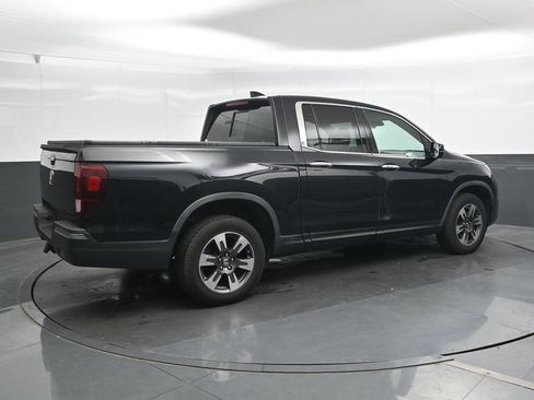Used 2018 Honda Ridgeline RTL-E image 2