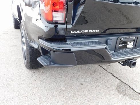 Used 2024 Chevrolet Colorado Z71 w/ Z71 Convenience Package 2 image 6