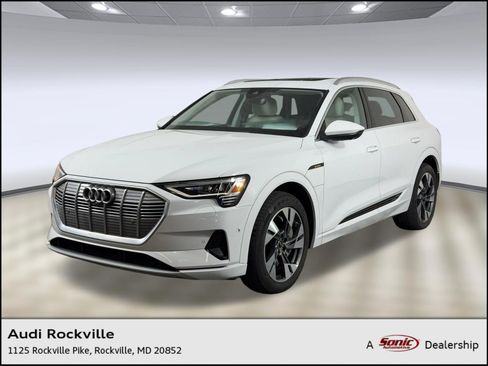 Used 2023 Audi e-tron Premium Plus w/ Premium Plus Package AWD/4WD image 1