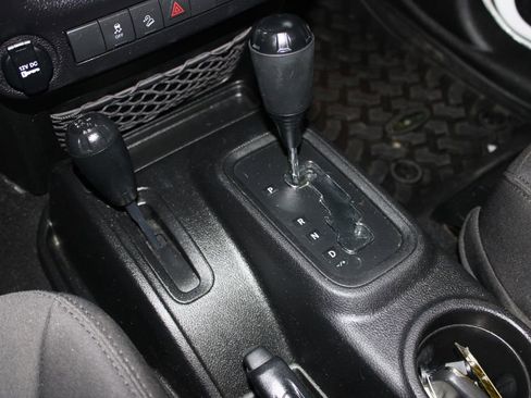 Used 2014 Jeep Wrangler Sport AWD/4WD image 45