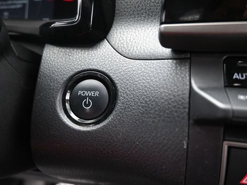 Used 2025 Toyota Camry LE image 22