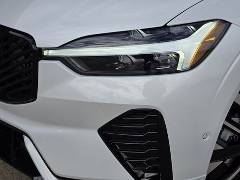 New 2026 Volvo XC60 B5 Ultra w/ Protection Package Premier image 10