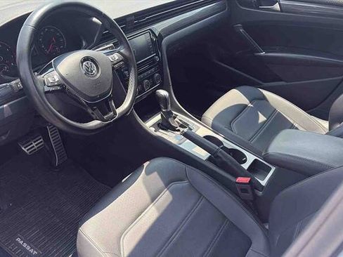 Used 2021 Volkswagen Passat 2.0T R-Line FWD image 13