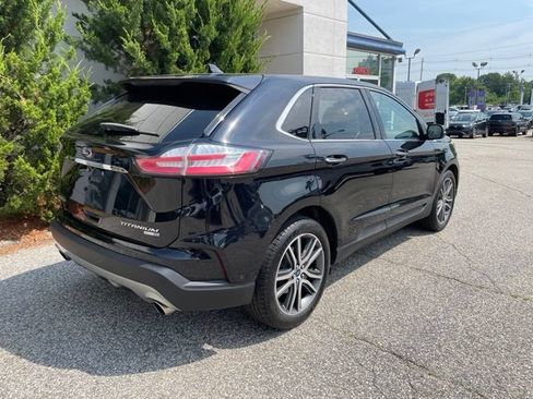 Certified 2019 Ford Edge Titanium w/ Equipment Group 301A AWD/4WD image 7