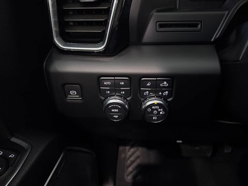 Certified 2022 GMC Sierra 1500 Denali image 25