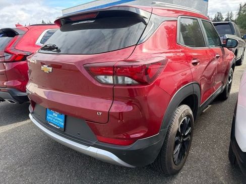 Used 2021 Chevrolet TrailBlazer LT w/ Premium Seating Package AWD/4WD image 3