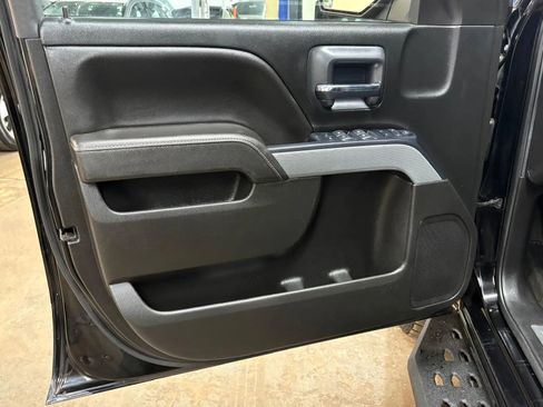 Used 2018 Chevrolet Silverado 1500 LT w/ Midnight Edition AWD/4WD image 24