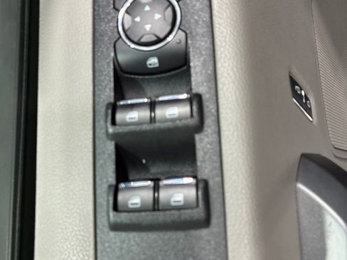 Used 2018 Ford F150 XLT w/ Equipment Group 302A Luxury AWD/4WD image 23