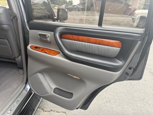 Used 2003 Lexus LX 470 4WD image 66