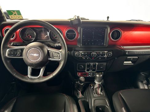 Used 2021 Jeep Wrangler Unlimited Rubicon AWD/4WD image 4