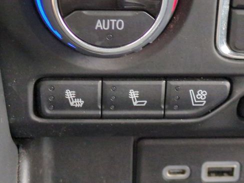 Certified 2022 Chevrolet Suburban High Country AWD/4WD image 26