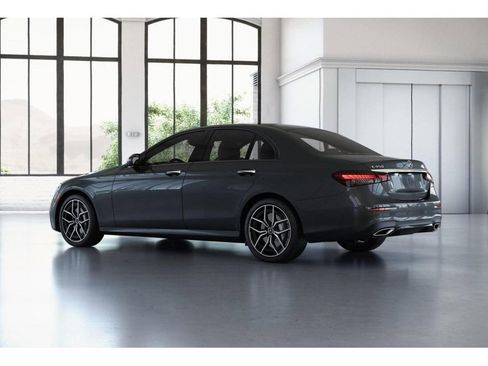 Certified 2021 Mercedes-Benz E 450 4MATIC Sedan image 31