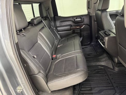 Used 2019 GMC Sierra 1500 SLT w/ SLT Premium Plus Package RWD image 37