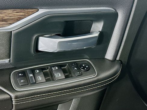Used 2020 RAM 2500 Laramie image 15