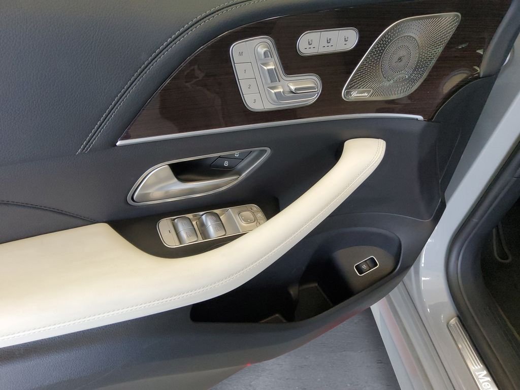 Used 2024 Mercedes-Benz GLE 350 4MATIC image 12