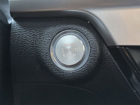 Used 2023 Kia Telluride EX w/ EX Captain's Chair Package AWD/4WD image 23