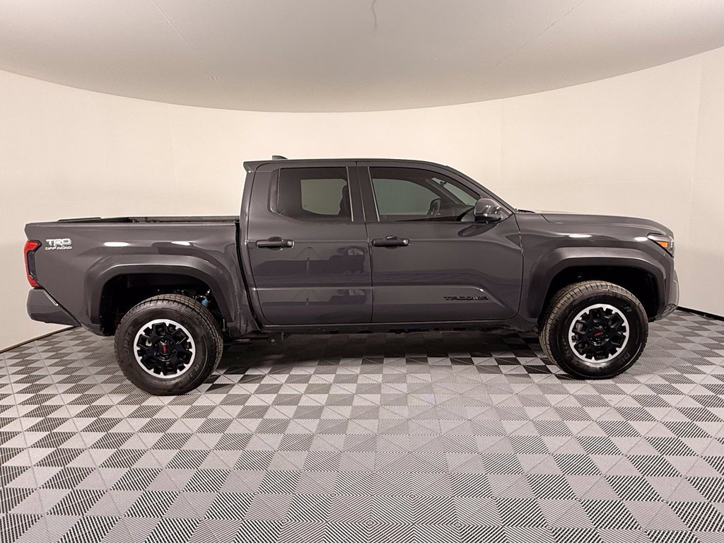Used 2024 Toyota Tacoma TRD Off-Road AWD/4WD image 14