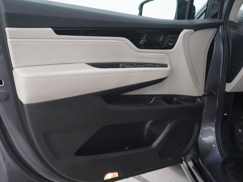 Used 2025 Honda Odyssey Elite image 23