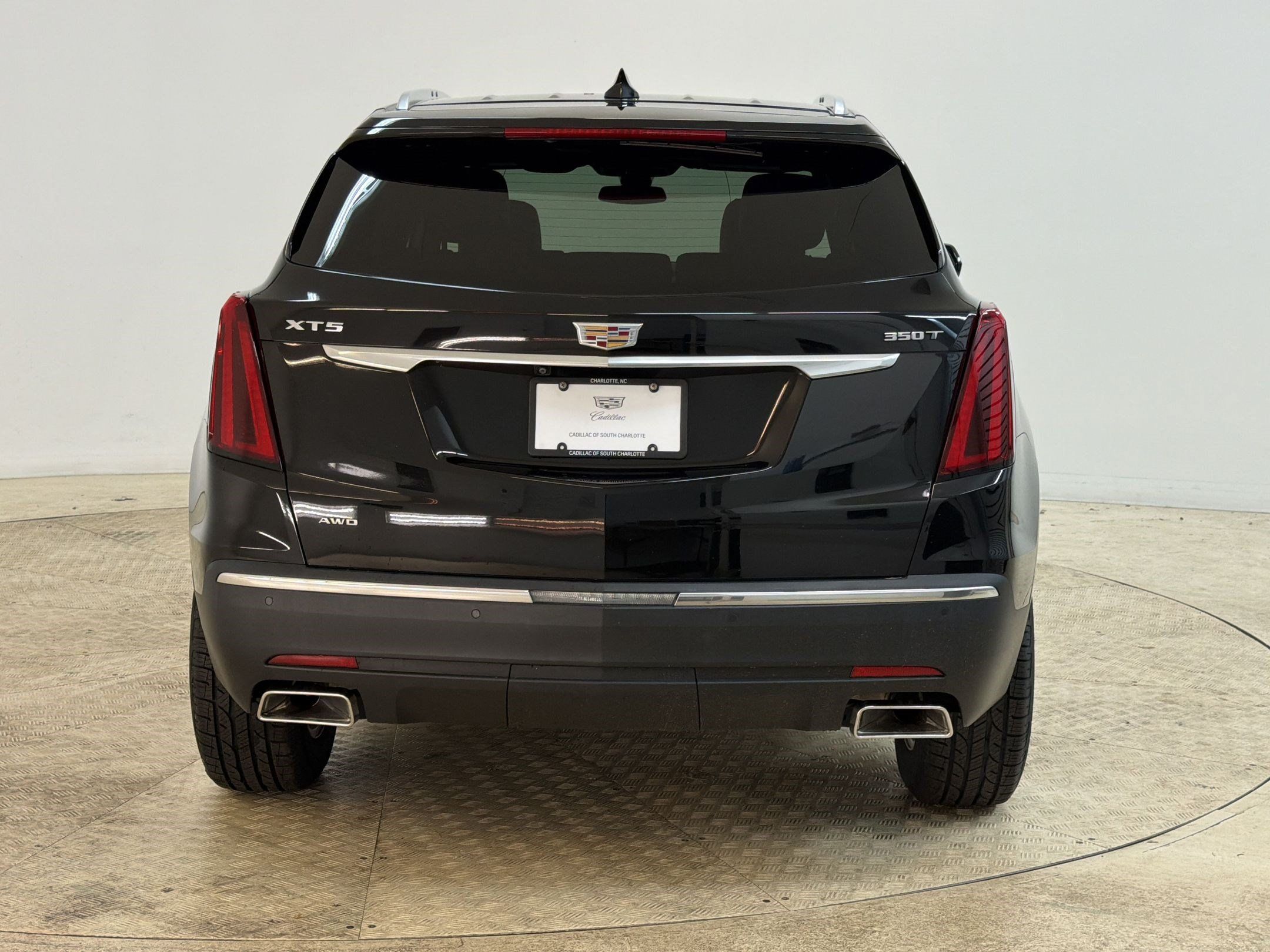 Certified 2023 Cadillac XT5 Luxury AWD/4WD image 10